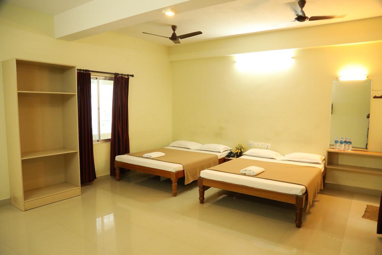 Ganesh Residency Hotel Pondicherry Exterior photo